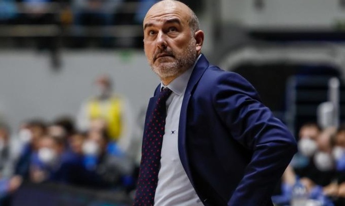 Βαλένθια-Πονσαρνάου: «Ο Ολυμπιακός έχει παίκτες που ξέρουν να κερδίζουν»