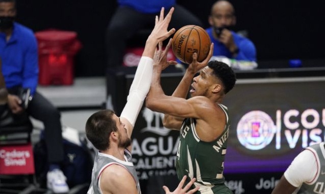NBA: Δεν έφτανε ο Γιάννης - Υπέταξαν τους Μπακς οι Κλίπερς (photos+video)