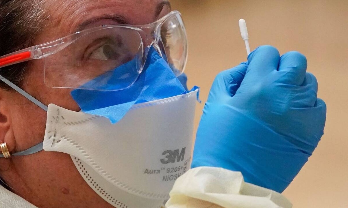 Self test: Από την Τετάρτη στα φαρμακεία - Σε ποιους θα διατεθούν πρώτα, η σειρά προτεραιότητας