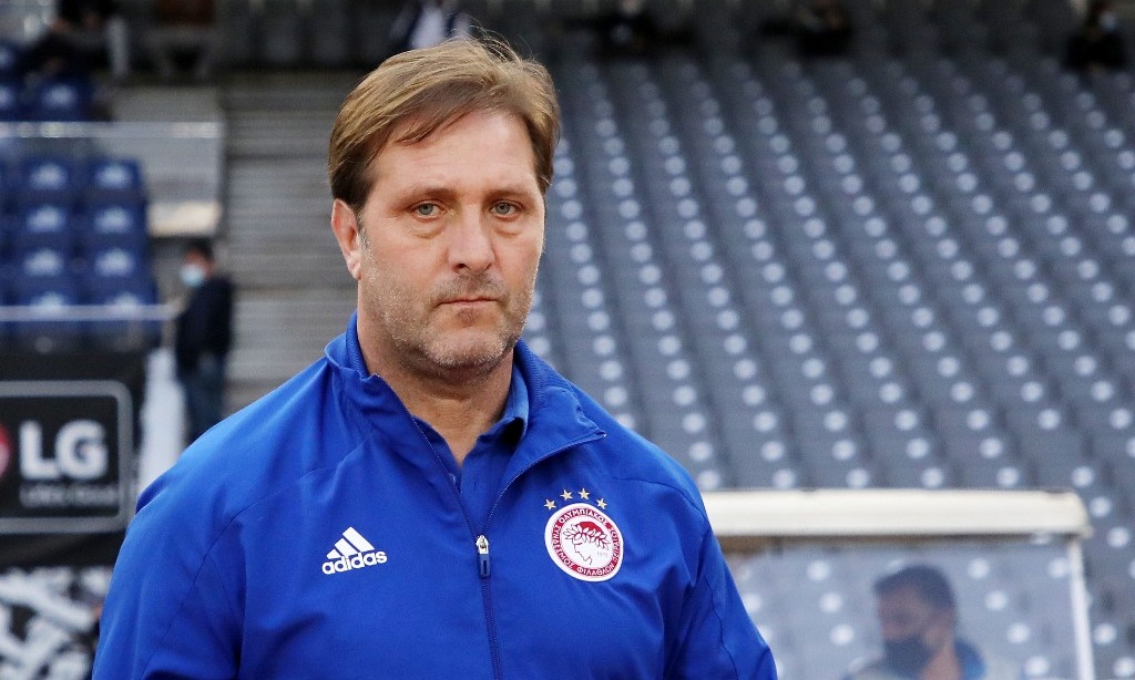 ΑΕΚ - Ολυμπιακός: Χαρούμενος ο Μαρτίνς - «Με εκφράζει ο ύμνος του Ολυμπιακού» (photos)