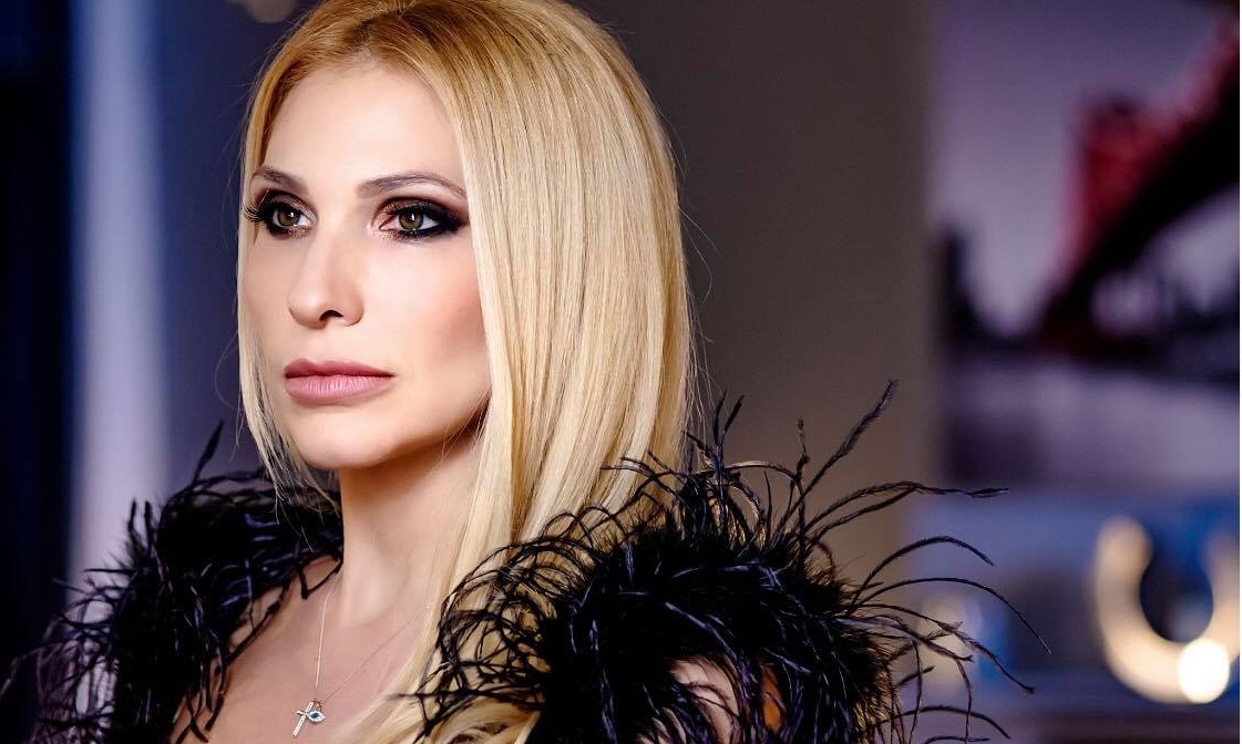 «Σε θέλω εδώ»: Το νέο τραγούδι της Αγγελικής Δάρρα