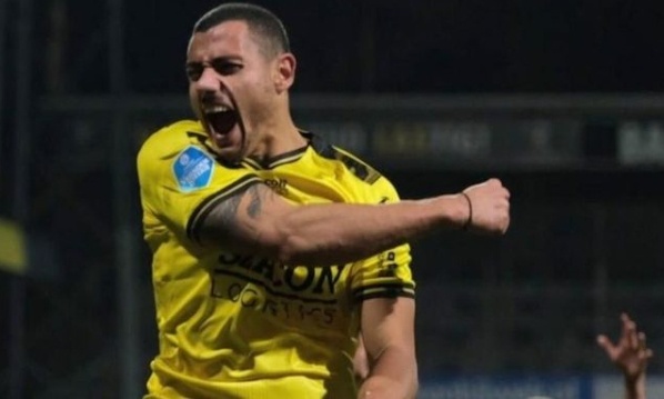 Αγγλικές σειρήνες για Γιακουμάκη - Ομάδες στο Νησί θέλουν να τον αποκτήσουν (photos+video)