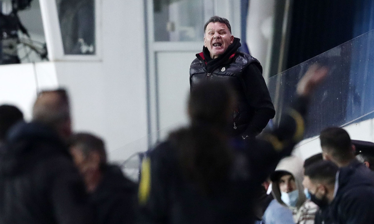 Ατρόμητος-ΑΕΛ: Ένταση με Κούγια στα επίσημα (Photos)