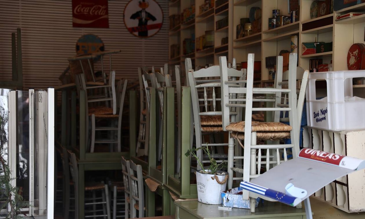 Lockdown - Παπαθανάσης: Μετά το Πάσχα και σε ανοιχτούς χώρους το άνοιγμα της εστίασης