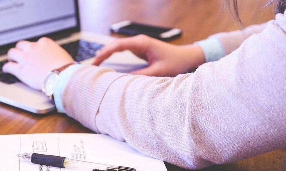 Voucher 200 ευρώ για laptop και tablet: Έρχεται νέος κύκλος δικαιούχων -  Πώς θα κάνετε αίτηση