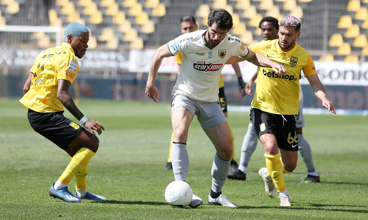 Άρης: Ο Σάκιτς απάντησε στη σύντροφό του με σχόλιο για τη διαιτησία κόντρα στην ΑΕΚ! (photos)