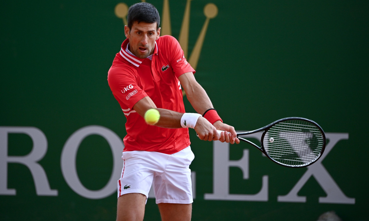Masters Μόντε Κάρλο: Εκτός οκτάδας ο Τζόκοβιτς, ανοίγει ο δρόμος για τον Τσιτσιπά