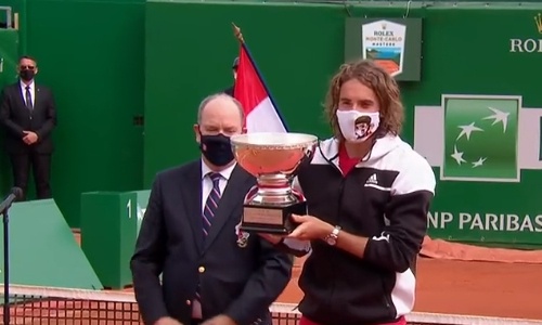 Στέφανος Τσιτσιπάς: Έτσι το σήκωσε στο Μόντε Κάρλο - Η στέψη και οι συγκινητικές δηλώσεις