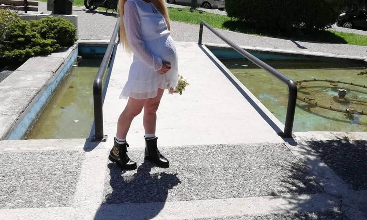 Πολιτικός γάμος λίγο πριν γίνει μανούλα! Οι πρώτες φωτό μετά την τελετή!