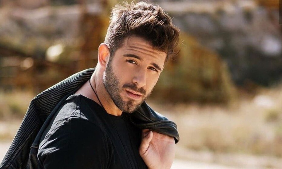 To unfollow στον Λιβάνη και η επική ατάκα: «Εγώ τον έκανα unfollow. Σιγά την σταρούμπα»