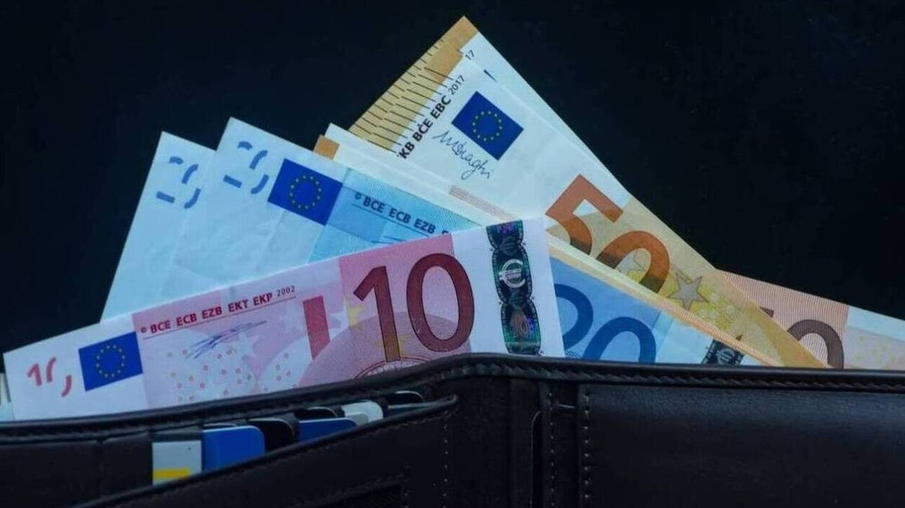 Φορολογικές δηλώσεις: Οι αλλαγές σε τεκμήρια, αποδείξεις και ανείσπρακτα ενοίκια