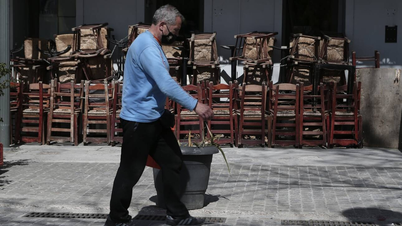 Εκκλησίες, μετακινήσεις και Πάσχα: Τι ισχύει μέχρι τις 3 Μαΐου