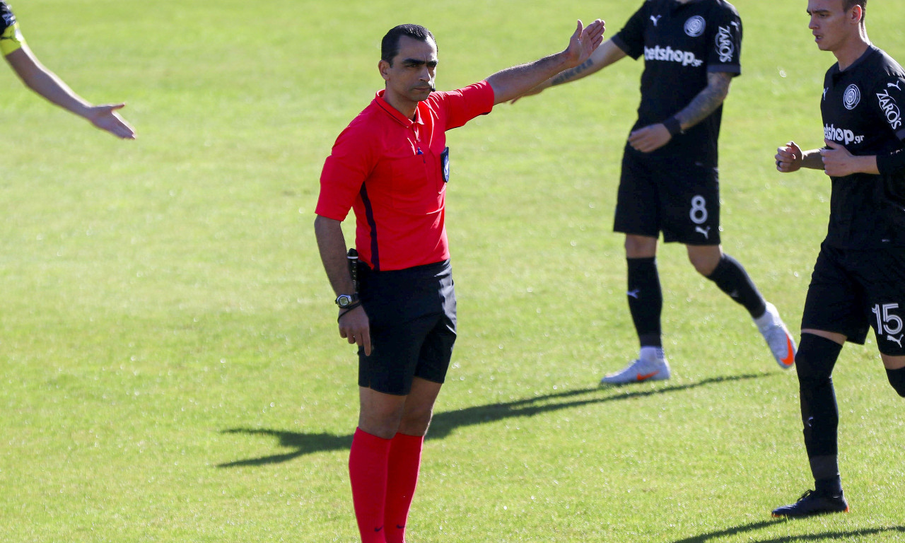 Super League: Ο Ζαχαριάδης δώρισε αμοιβή του για φιλανθρωπικό σκοπό