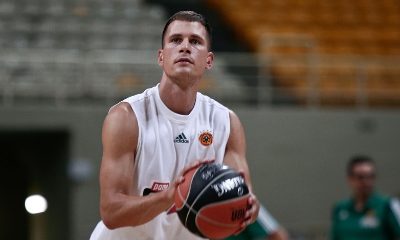 Παναθηναϊκός ΟΠΑΠ: Αποθέωσε τη Ρεάλ Μαδρίτης για την ανατροπή ο Νέντοβιτς (photo)