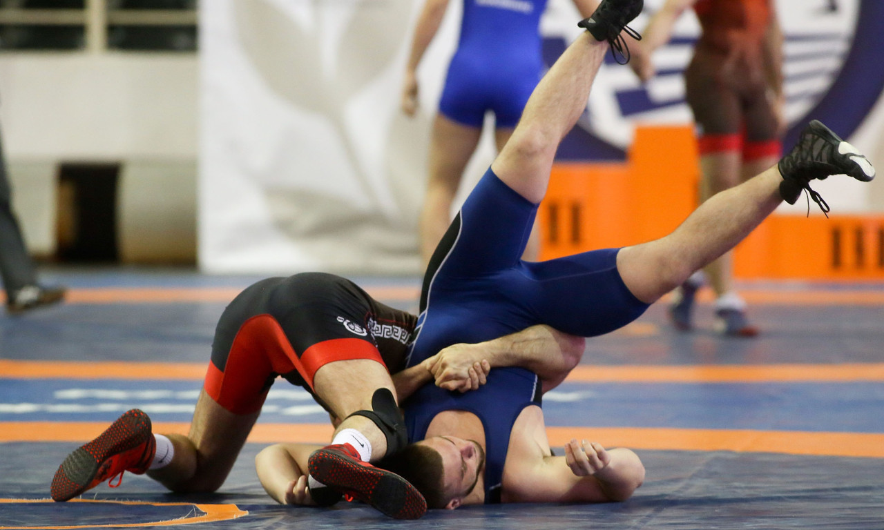 Πάλη: Με 10 αθλητές στο προολυμπιακό της Βουλγαρίας