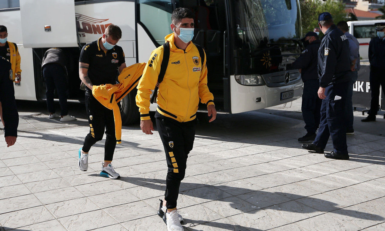 ΑΕΚ: Παλεύει ο Μάνταλος για Παναθηναϊκό