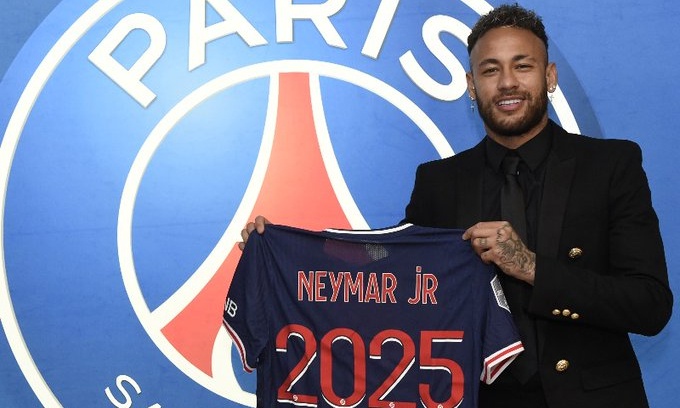 «Βόμβα» από την Παρί Σεν Ζερμέν: Ανανέωσε ως το 2025 ο Νεϊμάρ (video+photos)