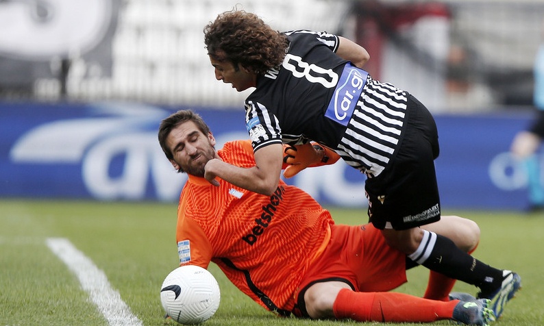 ΠΑΟΚ-Άρης: Ένταση στην Τούμπα, ζήτησε πέναλτι ο Ουάρντα (video)