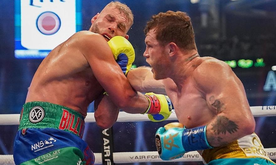 Πυγμαχία: Άπαιχτος Κανέλο, τσάκισε και τον Σόντερς (photos+video)