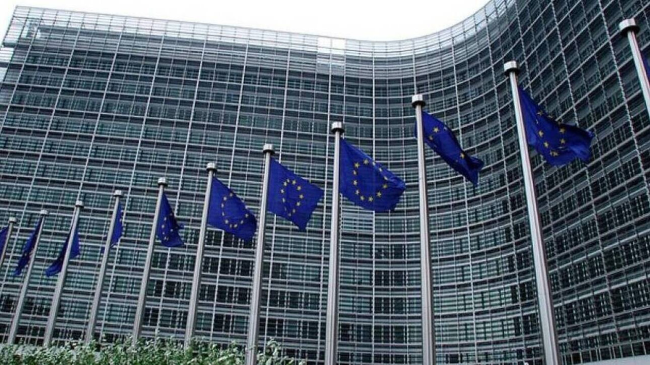 Ανάπτυξη 4,1% το 2021 και 6% το 2022 προβλέπει για την Ελλάδα η ΕΕ