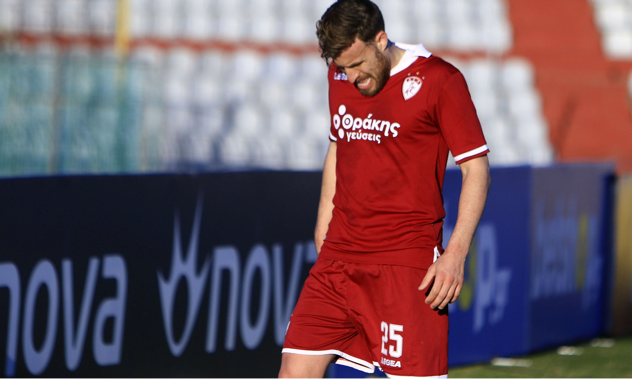 ΑΕΛ-ΠΑΣ Γιάννινα: Ένταση με το «καλησπέρα»-Καταγγελίες για ρατσιστικό σχόλιο του Μπέρτο στον Κάστρο