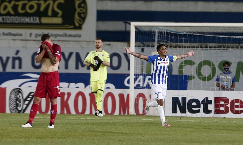 Ατρόμητος-ΝΠΣ Βόλος: Ο Ούμπιδες σκόραρε με πέναλτι κι άρχισαν τα πυροτεχνήματα! (video+photos)