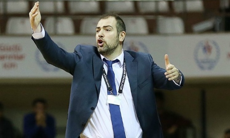 Απίστευτα πράγματα στο Ισράηλ: Ρουκέτα έπεσε δίπλα στο γήπεδο της Χολόν του Δέδα (video)