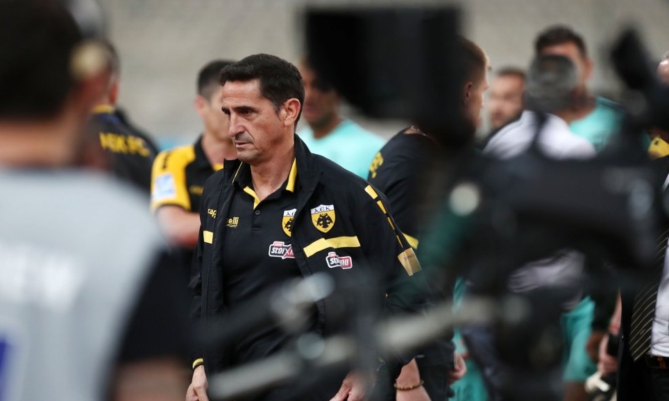 Χιμένεθ στους παίκτες: «Δεν ξέρω αν θα μείνω στην ΑΕΚ» (video)