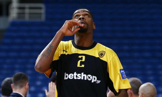 ΑΕΚ: Στο πλευρό του Μορέιρα