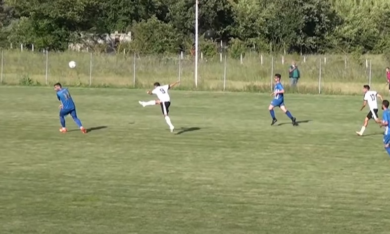 Μυθική γκολάρα στην Γ’ Εθνική - Σκόραρε από τα 35 μέτρα 42χρονος! (video+photos)