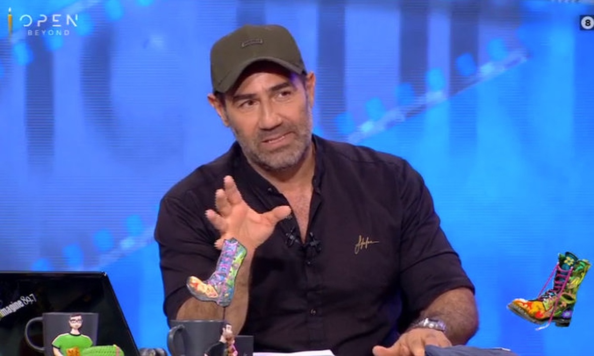 Ράδιο Αρβύλα: Ο Κανάκης ανακοίνωσε το φινάλε της εκπομπής!