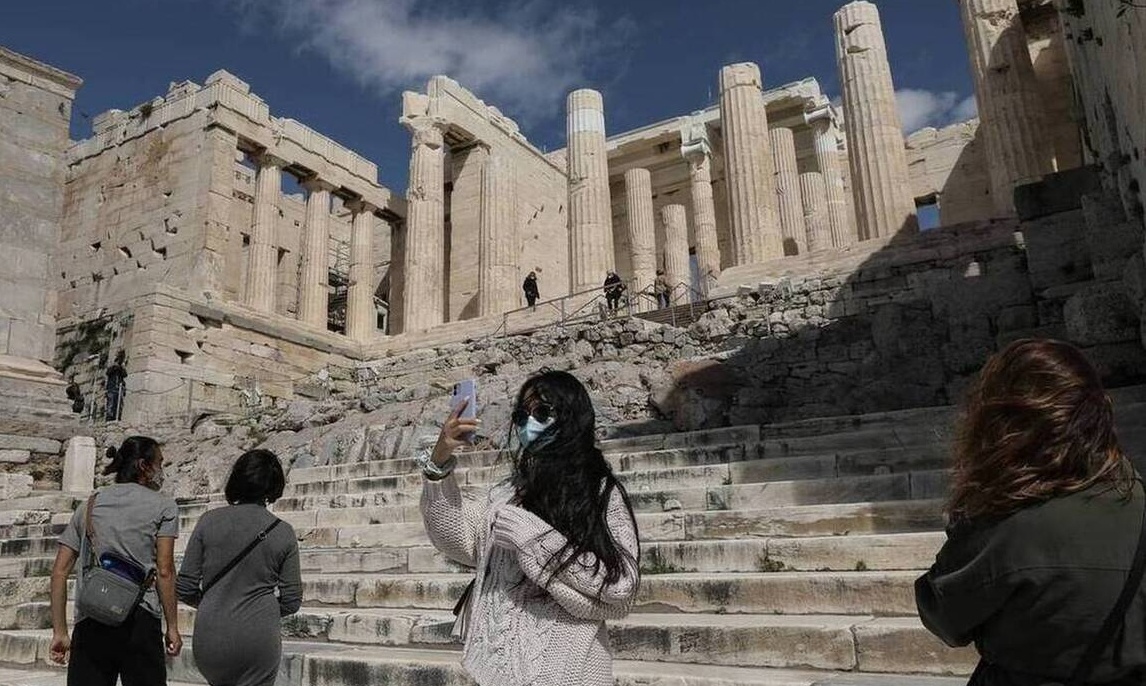 Τα νέα μέτρα στήριξης για τους εργαζόμενους στον τουρισμό