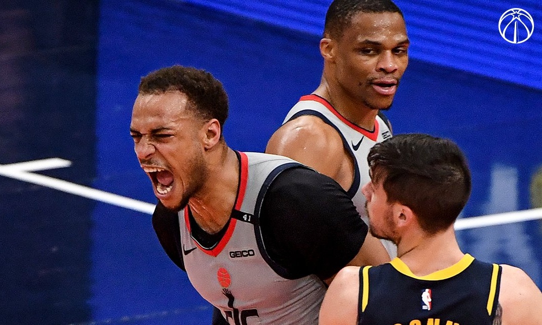 NBA: Στα plat offs οι σαρωτικοί Ουίζαρντς (video)