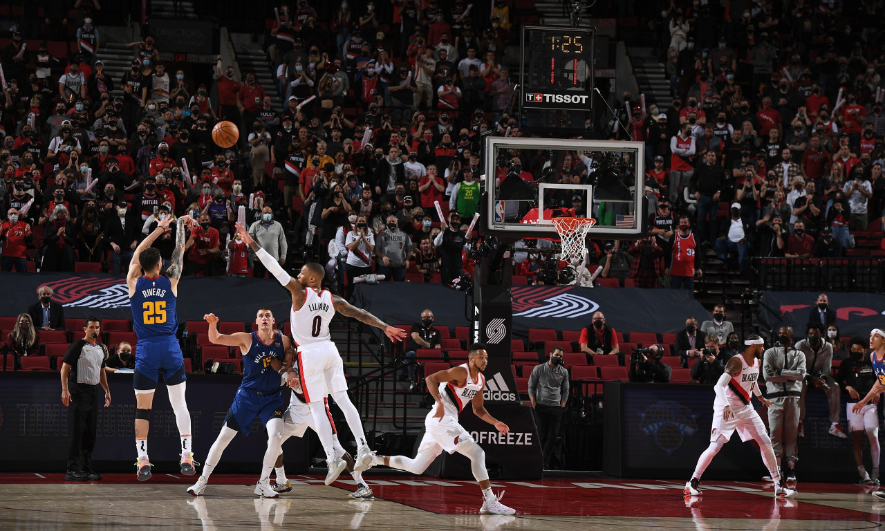 NBA: Προβάδισμα για Λέικερς, Νάγκετς (videos)