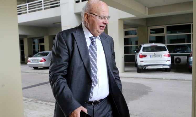 Βασιλακόπουλος: «Ενεργεί αντισυνταγματικά και χωρίς αρμοδιότητα ο κ. Αυγενάκης»