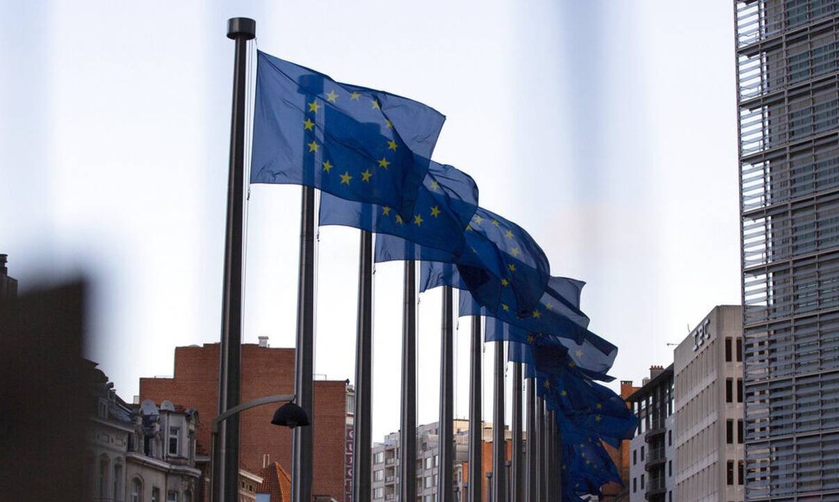 Τη θέσπιση Ευρωπαϊκής Ψηφιακής Ταυτότητας προτείνει η Κομισιόν