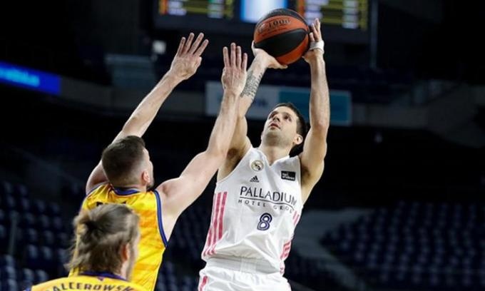 Ρεάλ Μαδρίτης: Θέμα με Λαπροβίτολα-Γιουλ