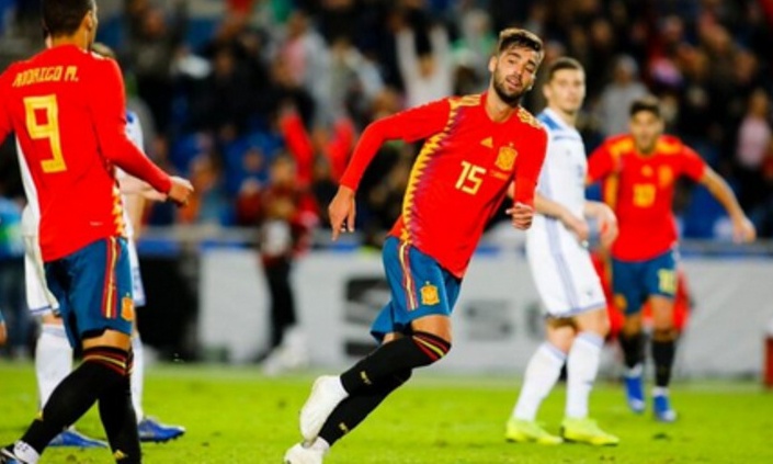 Euro 2020: Από τις παραλίες της Μυκόνου στην Εθνική Ισπανίας! (photos)