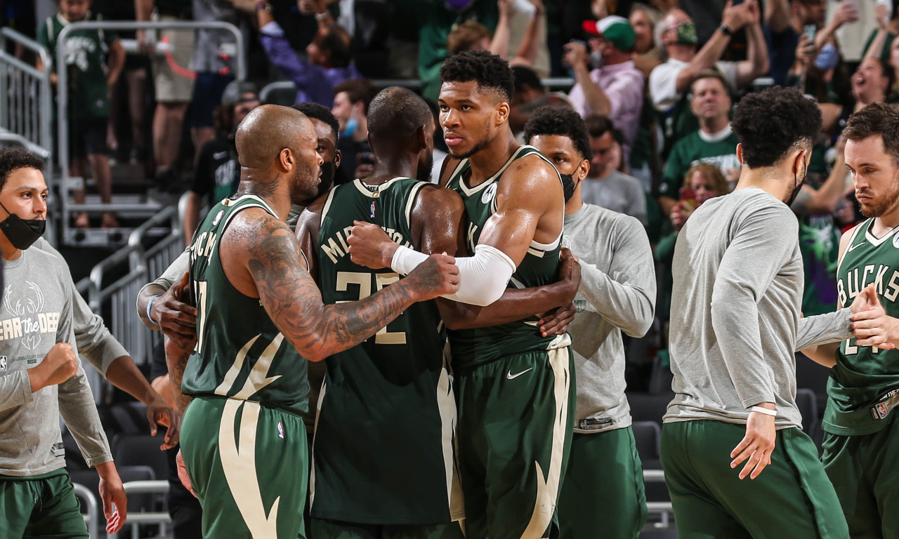 NBA: «Ζωντανοί» οι Μπακς κόντρα στους Νετς (photos+video)