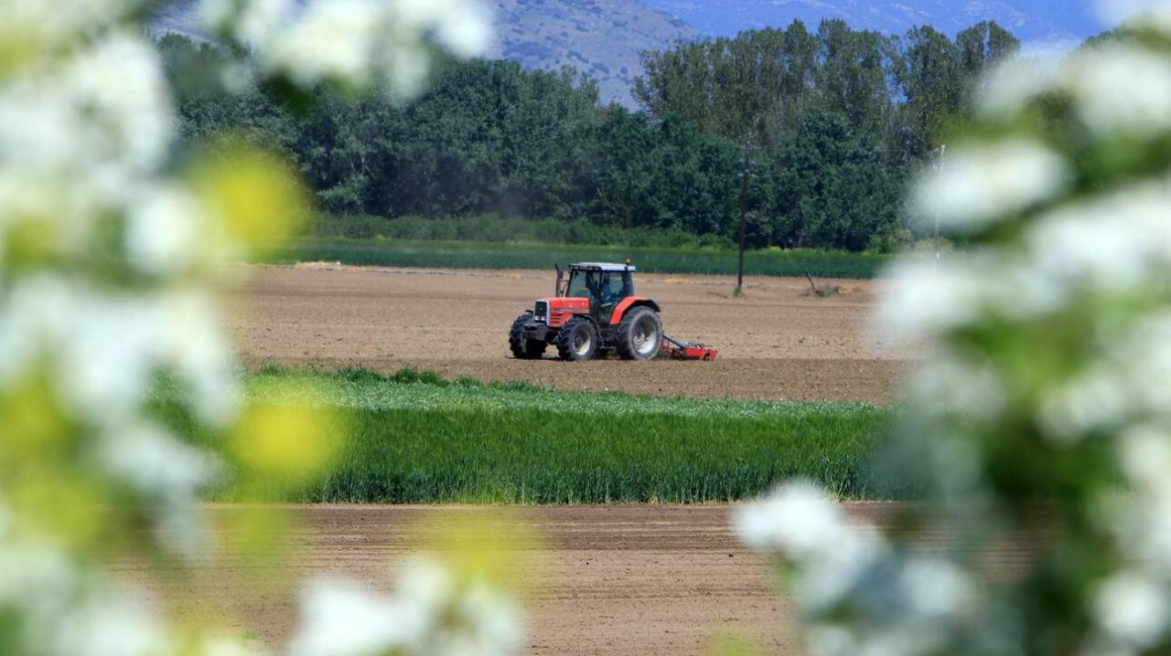 e-ΕΦΚΑ: 10 ηλεκτρονικές υπηρεσίες για αγρότες