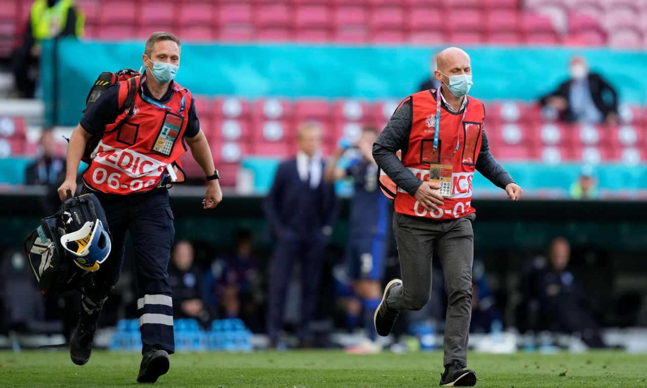 Euro 2020: Γιατρός Δανίας-«Ανέπνεε όταν μπήκαμε, αλλά αυτό άλλαξε γρήγορα»!