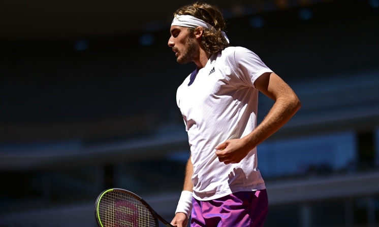 ΠΑΕ Ολυμπιακός για Τσιτσιπά: «Στέφανε, τα καλύτερα έρχονται! »