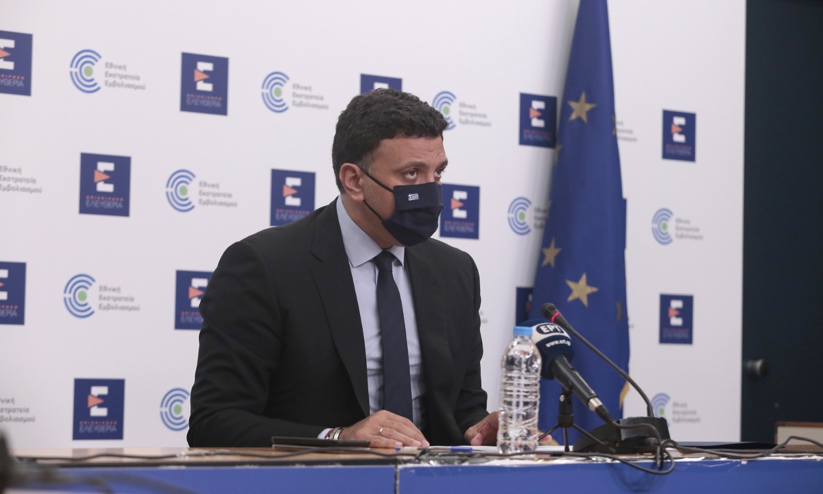 Κικίλιας για εμβόλιο Astrazeneca: Πάνω από 20 χώρες συστήνουν «κανονικά η β΄ δόση»-Το ίδιο κι εμείς