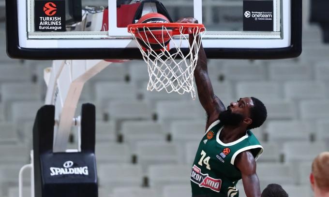 Euroleague: Με «πράσινους» πρωταγωνιστές τα καλύτερα put back καρφώματα