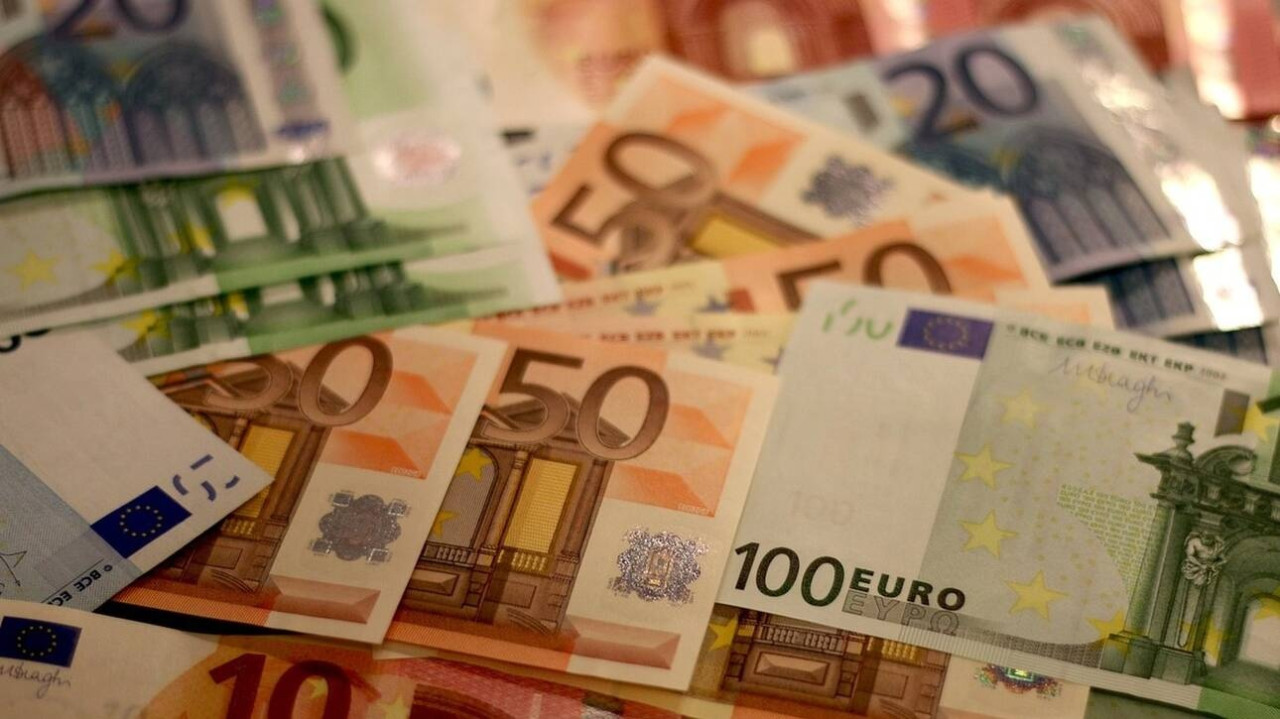 Αναδρομικά και αυξήσεις: Οι ημερομηνίες πληρωμής