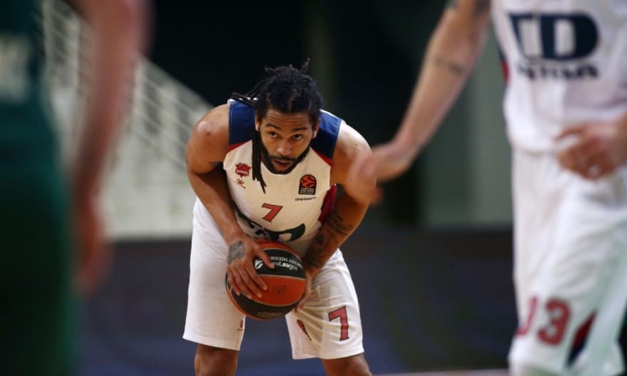 Φενέρμπαχτσε: «Βόμβα» με Χένρι