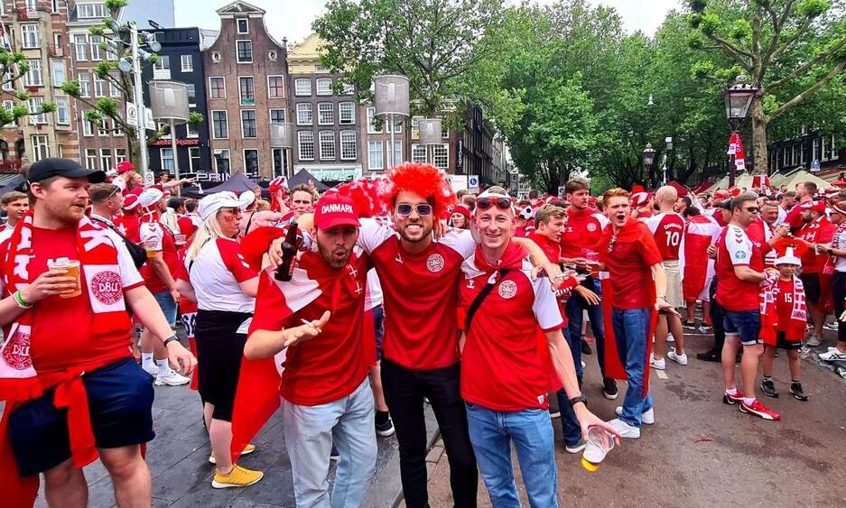 Euro 2020: Κατάληψη στο Άμστερνταμ οι ρόλιγκανς! (Photos+Video)