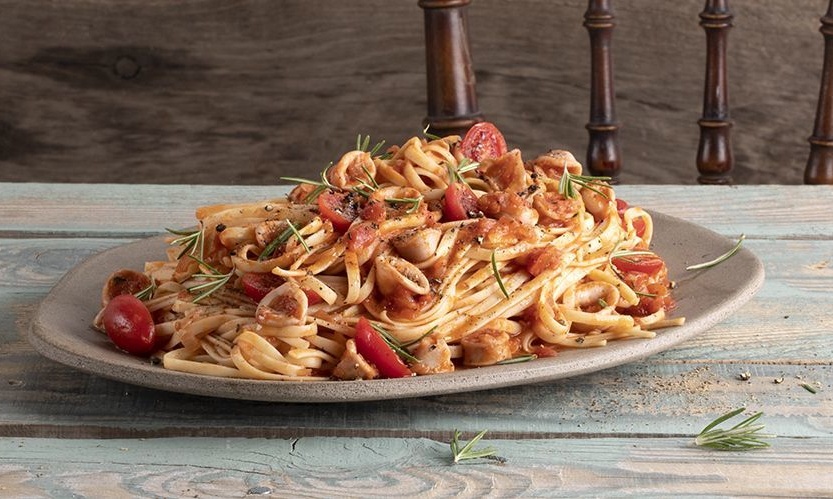 Άκης Πετρετζίκης: Λιγκουίνι με καλαμαράκια