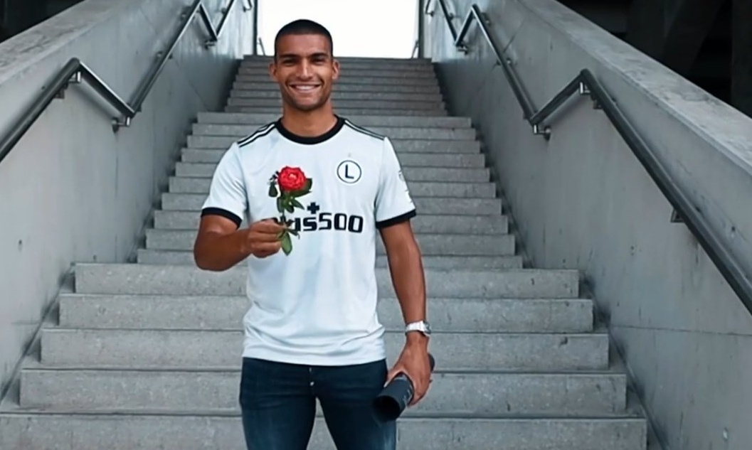 Άρης: Ανακοίνωσε Ρόουζ με τριαντάφυλλο Guns n’ Roses η Λέγκια Βαρσοβίας! (video+photos)