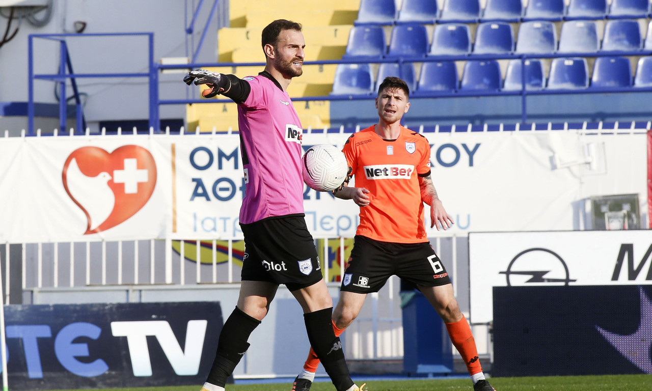 Ιωνικός: Ενίσχυση με Χουτεσιώτη